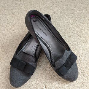 Adrienne Vittadini Grey Flats 8.5M